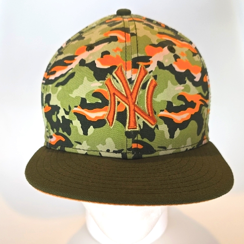 New ERA Genuine Merchandise Camouflage Cap M/L